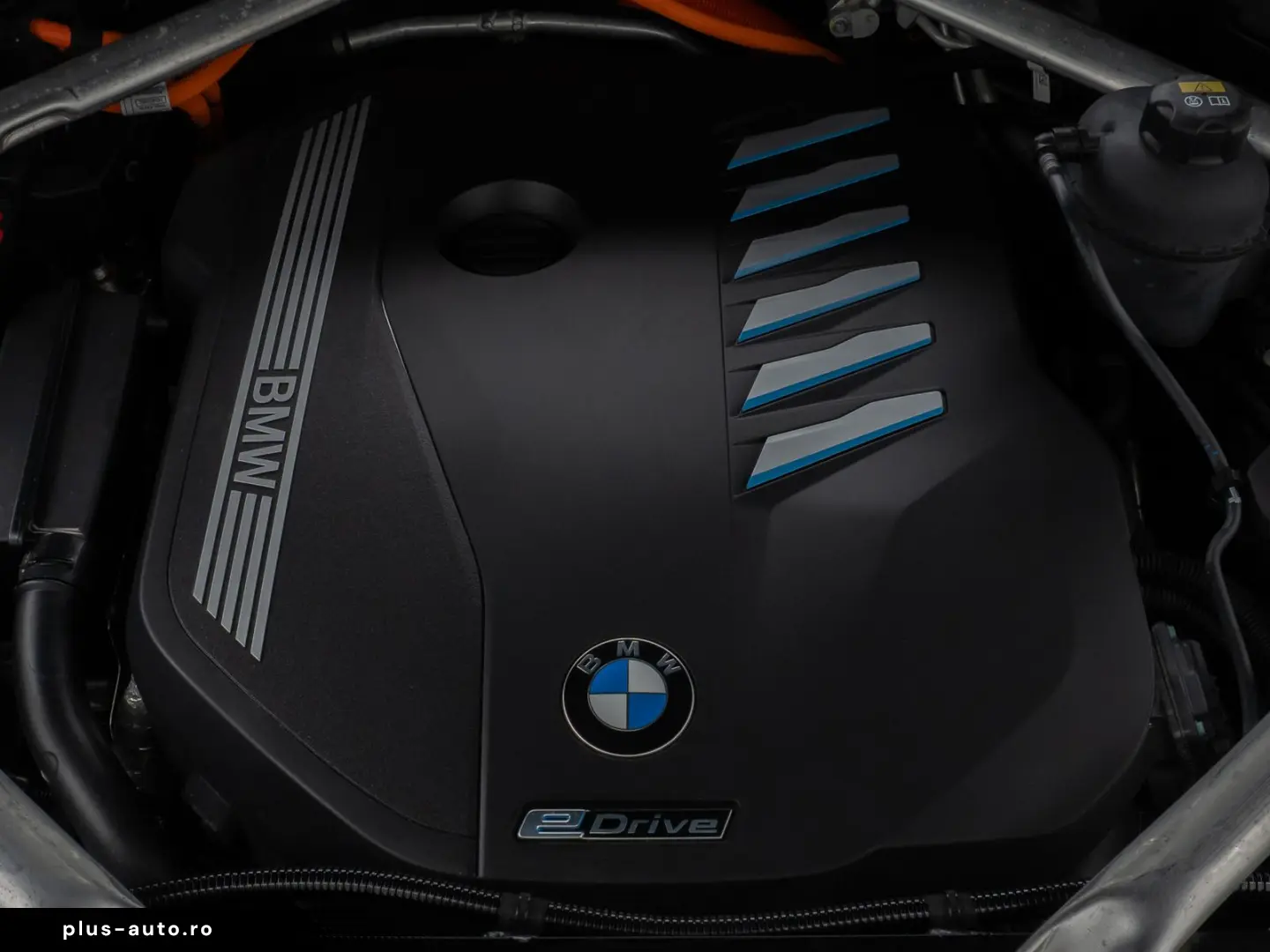 X5 xD45e M Sport Panorama Laser 360 HUD DAB B&W