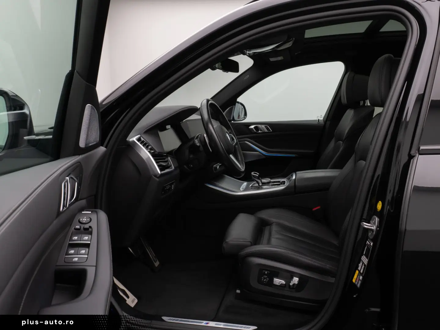 X5 xD45e M Sport Panorama Laser 360 HUD DAB B&W