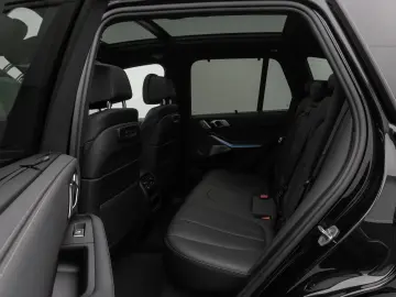 X5 xD45e M Sport Panorama Laser 360 HUD DAB B&W