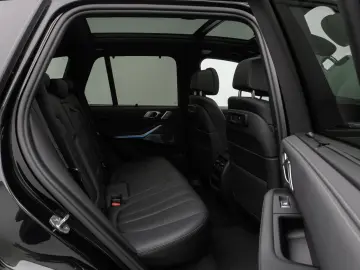 X5 xD45e M Sport Panorama Laser 360 HUD DAB B&W
