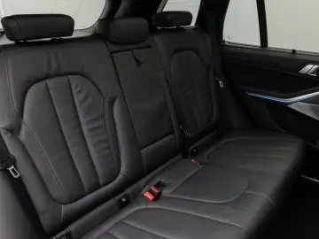 X5 xD45e M Sport Panorama Laser 360 HUD DAB B&W