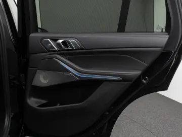 X5 xD45e M Sport Panorama Laser 360 HUD DAB B&W