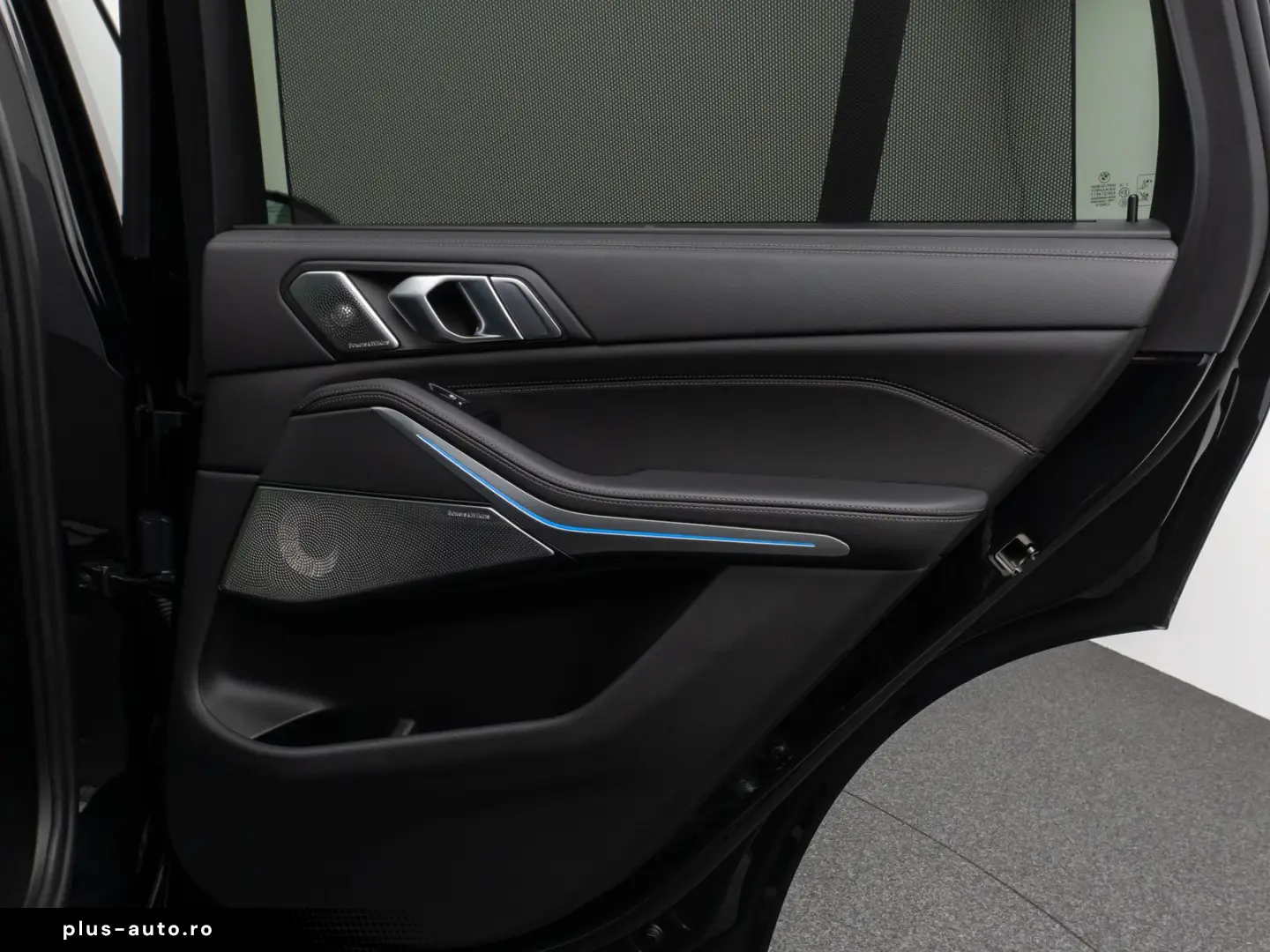 X5 xD45e M Sport Panorama Laser 360 HUD DAB B&W