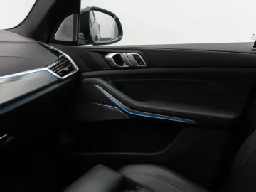 X5 xD45e M Sport Panorama Laser 360 HUD DAB B&W