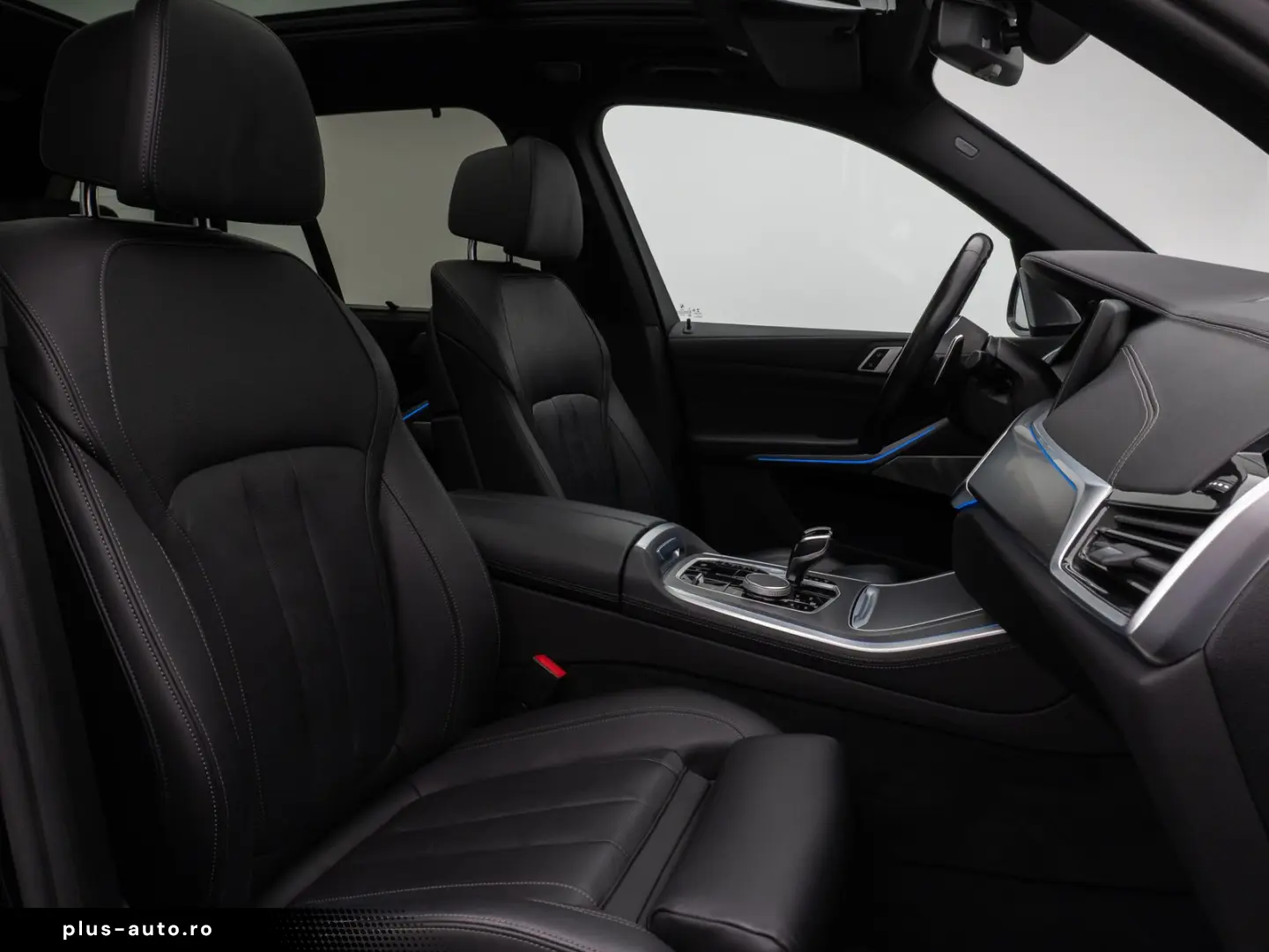 X5 xD45e M Sport Panorama Laser 360 HUD DAB B&W