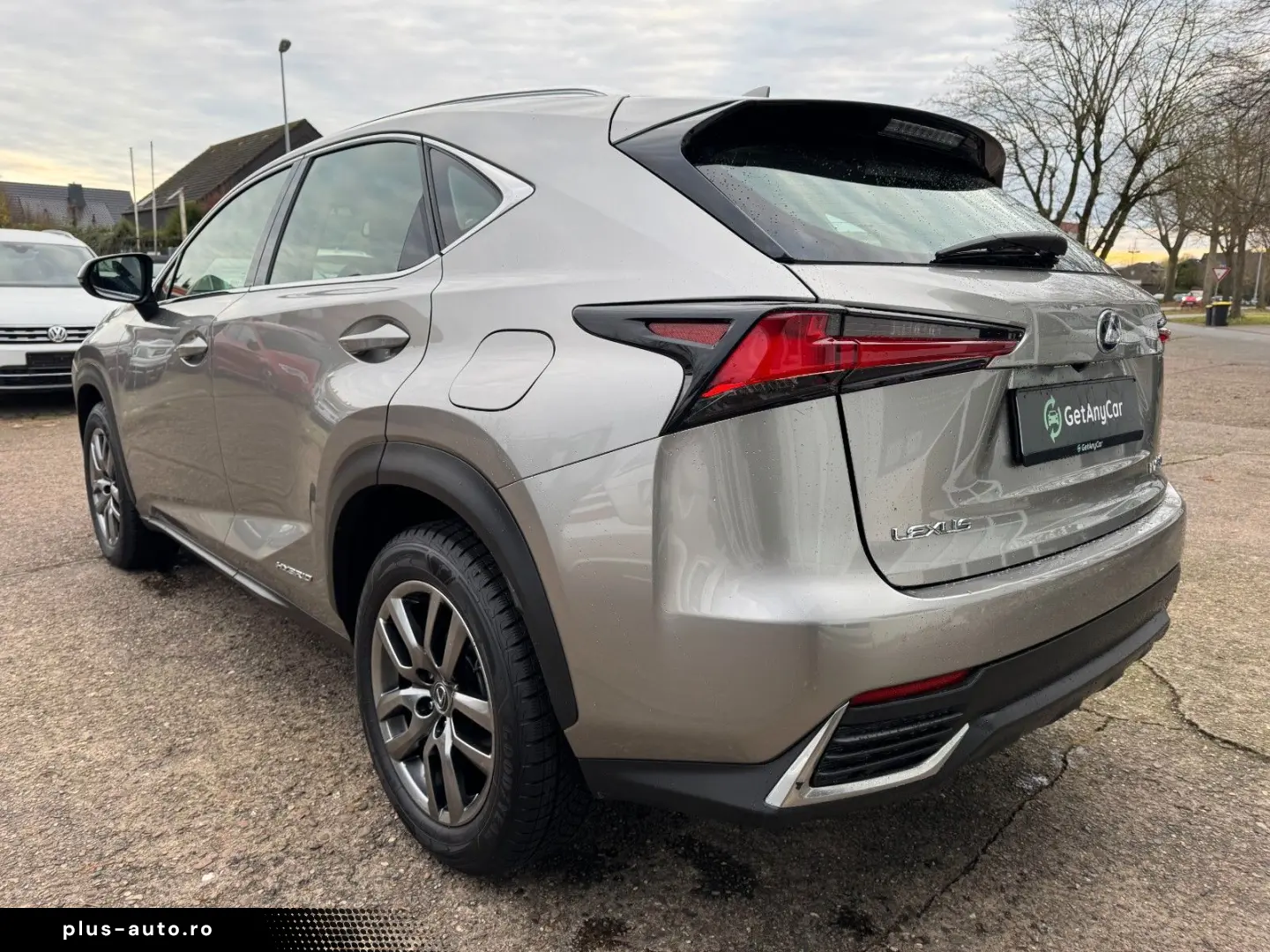 NX 300 h E-Four Business LED Kam Navi Keyless