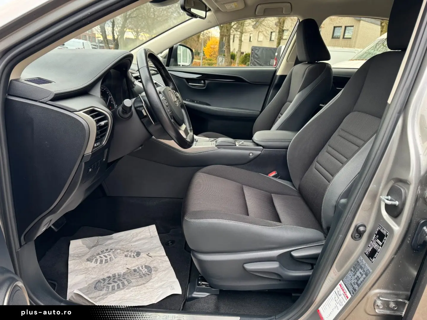 NX 300 h E-Four Business LED Kam Navi Keyless