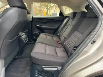 NX 300 h E-Four Business LED Kam Navi Keyless