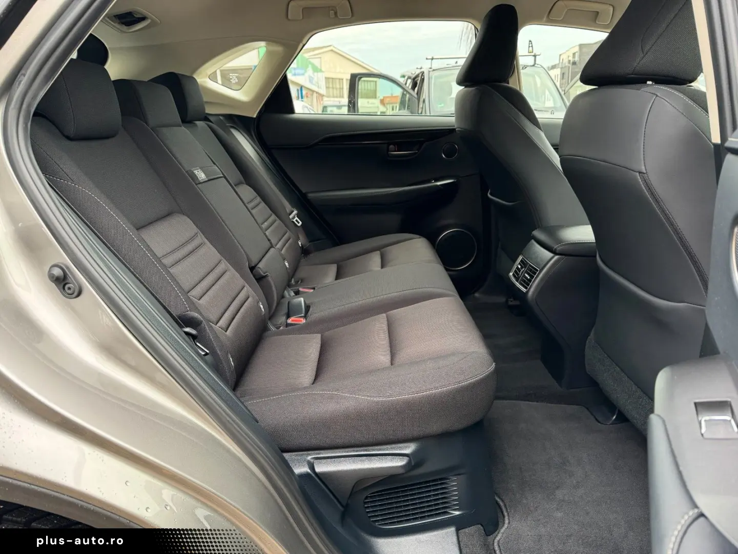 NX 300 h E-Four Business LED Kam Navi Keyless