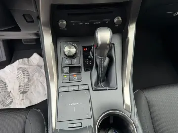 NX 300 h E-Four Business LED Kam Navi Keyless