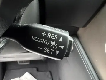 NX 300 h E-Four Business LED Kam Navi Keyless