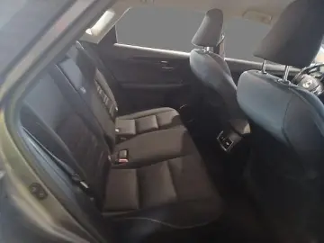 NX 300 2.5 HEV E-CVT Kamera ACC KeyLess LED