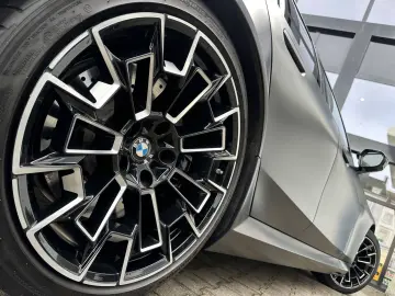 M5 Limousine DA Prof PA Prof Pano B&W HuD Lhz