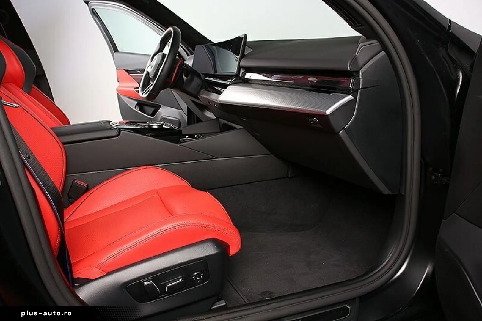 M5 AHK Panorama ACC B&W V-Max