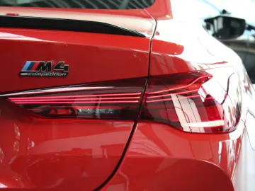 M4 COUPE COMPETITION FACELIFT CURVED LASER 20