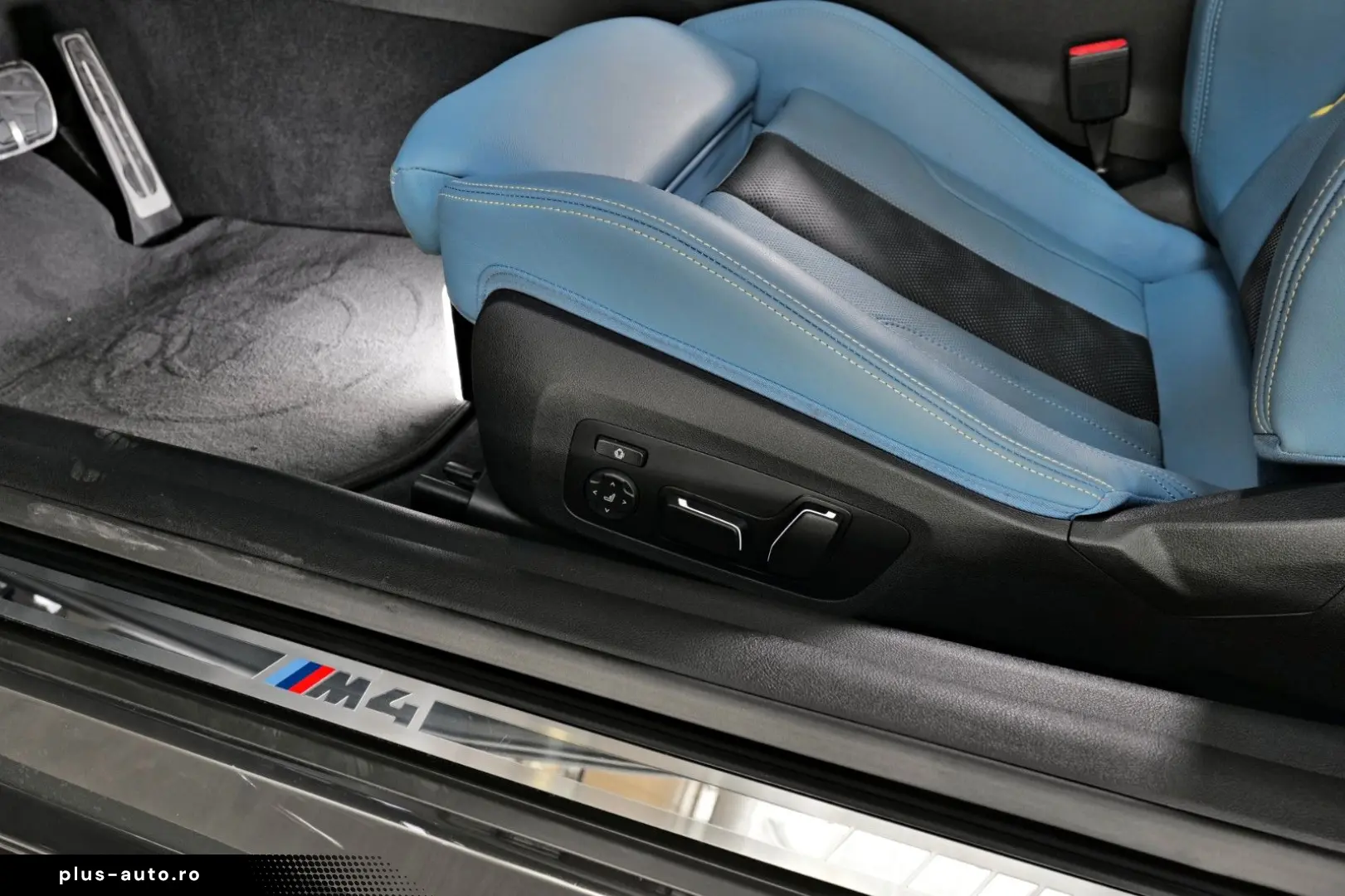 M4 Competition xDrive   Laser   Harman