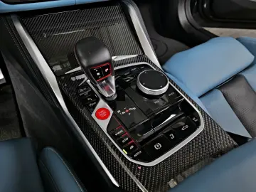 M4 Competition xDrive   Laser   Harman