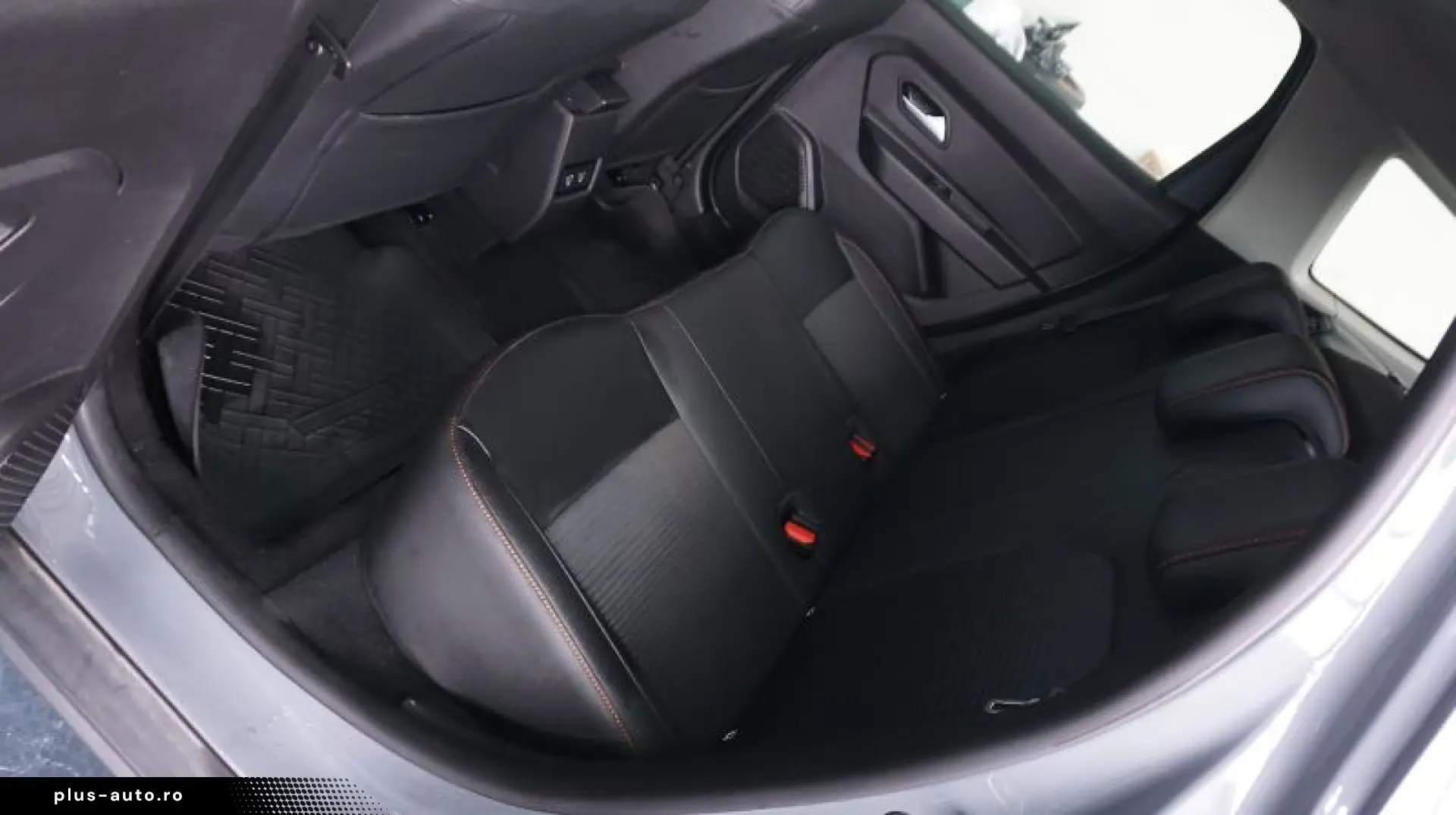 DACIA DUSTER 1.3 TCe 150CP Extreme 4WD