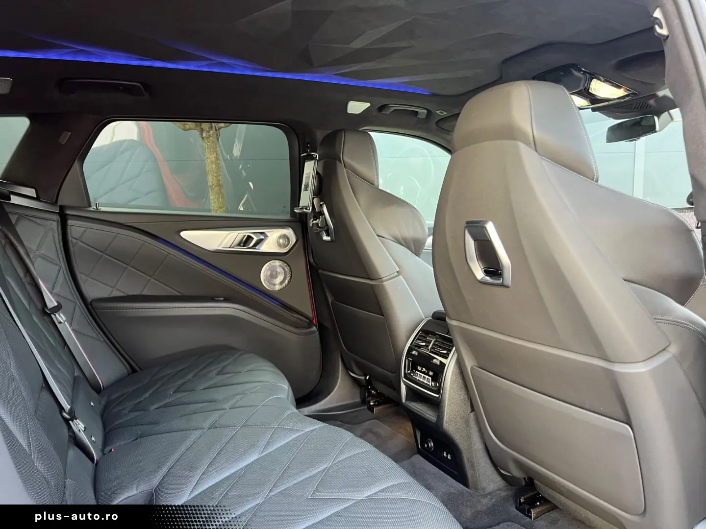 XM  B&W AHK DA  MASSAGE SOFTCLOSE 23  GARANTIE28