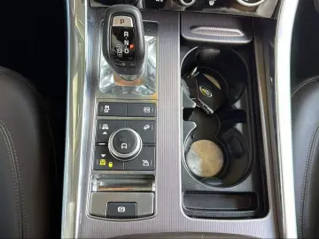 Range Rover Sport HSE Hybrid Metallic