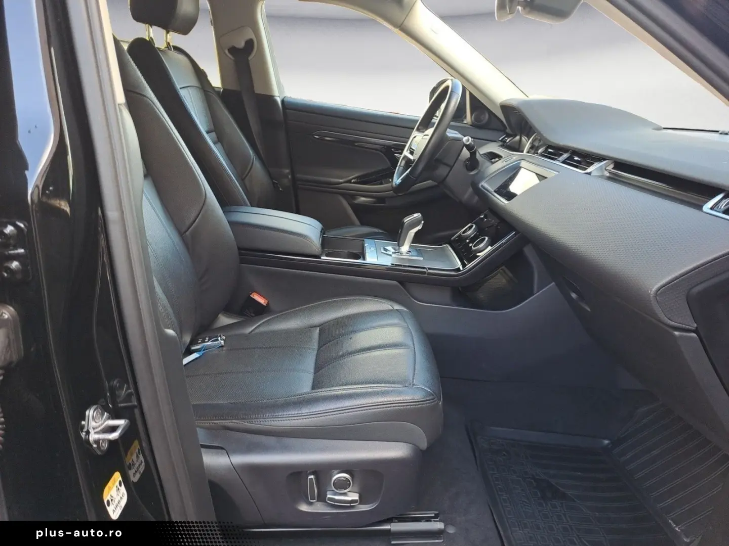 Range Rover Evoque P300e Bronze Collection AWD A