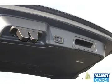 Range Rover Evoque R-Dynamic P300e Hybrid AHK CA