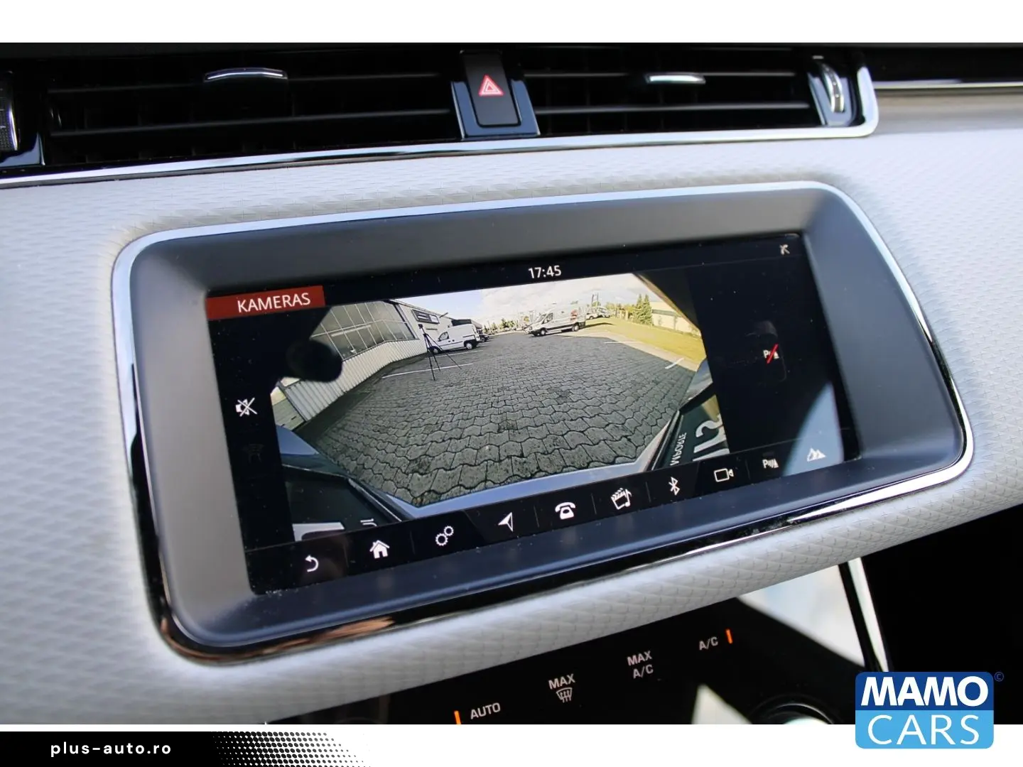 Range Rover Evoque R-Dynamic P300e Hybrid AHK CA