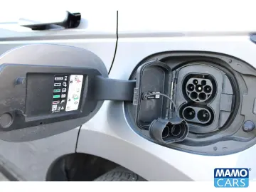 Range Rover Evoque R-Dynamic P300e Hybrid AHK CA