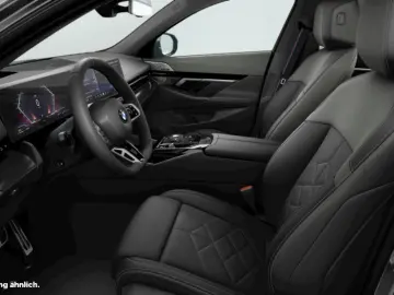 540d xDrive M SPORT PRO B&W AHK PANO STANDHZG