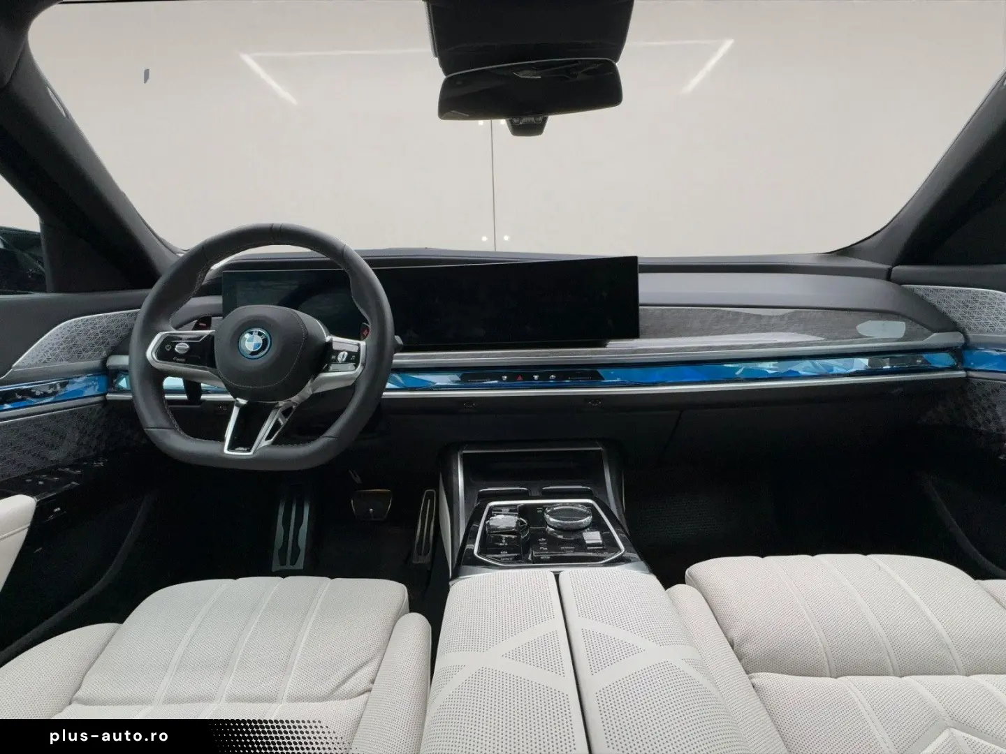 M760 e xDrive Pano B&W Executive Lounge mit TV