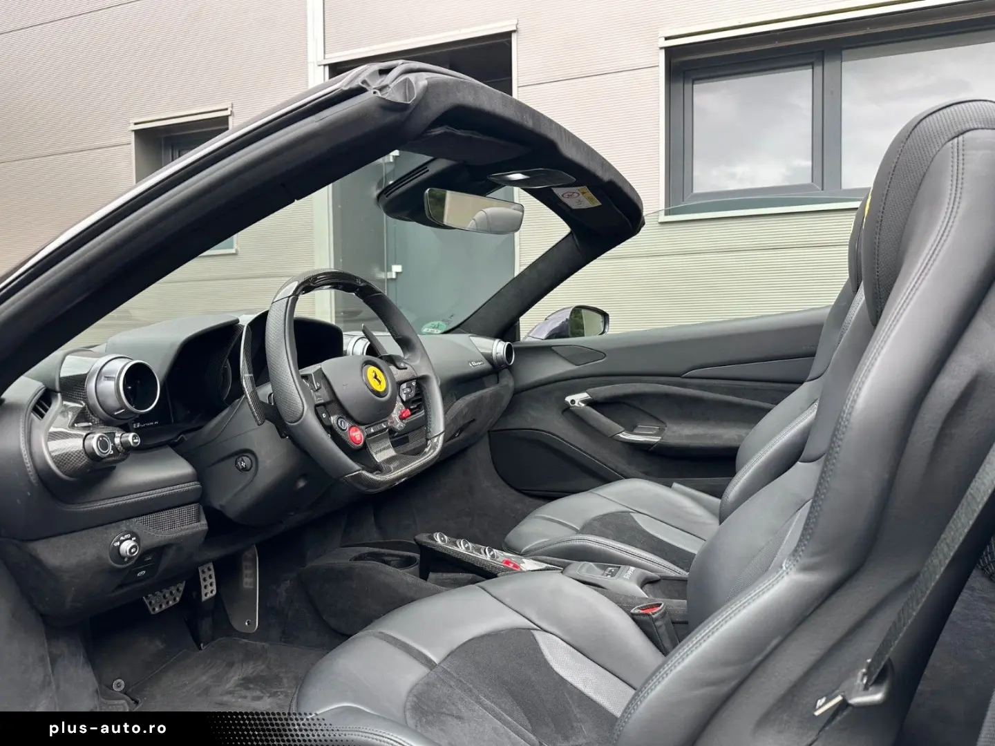 F8 Spider Viola HongKong   Voll