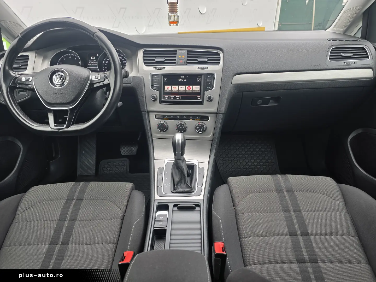 Volkswagen Golf 1.4 TGI  benzină   CNG  122 CP