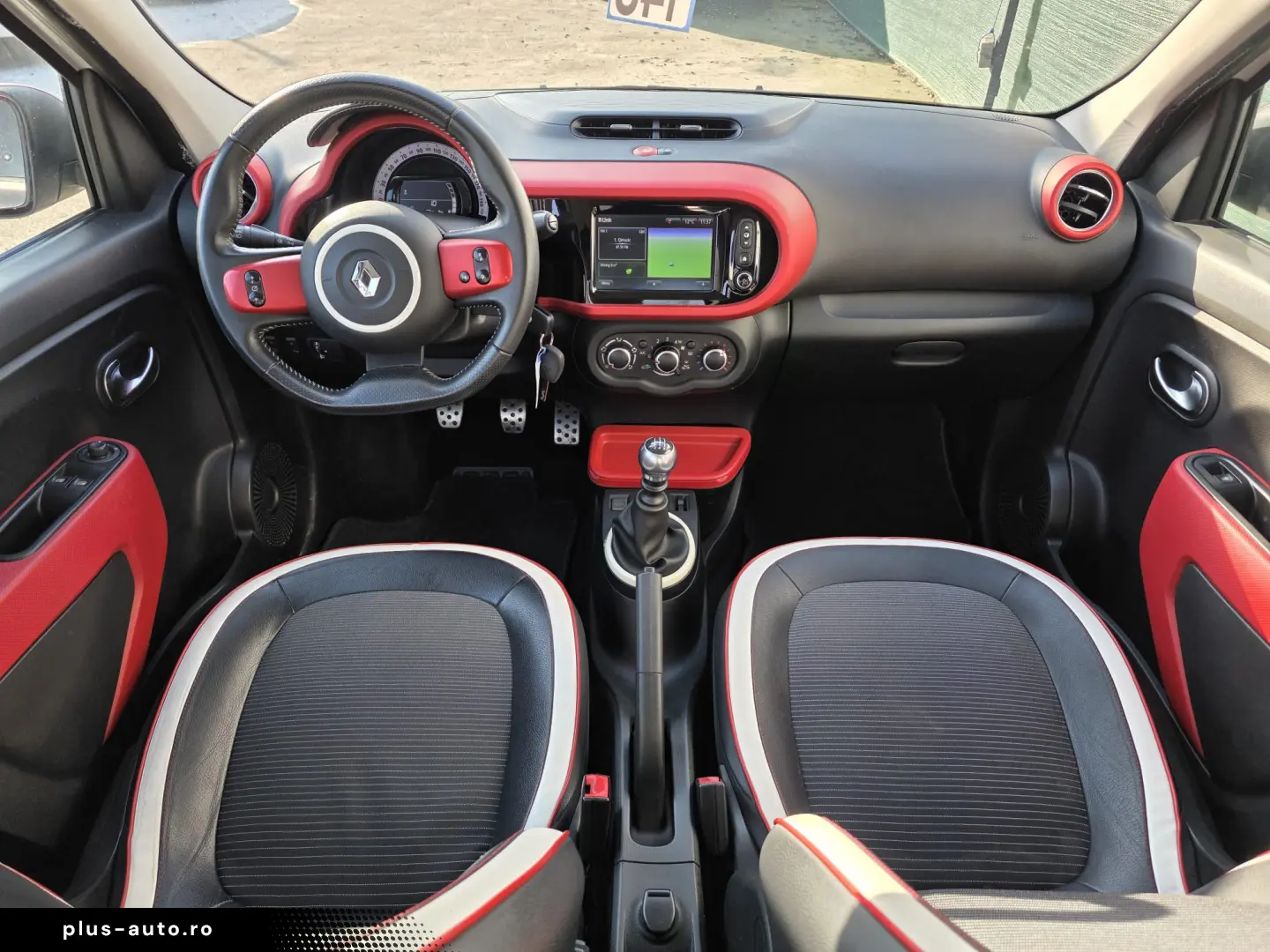 RENAULT TWINGO 2015 0.9 TCE 90 CP