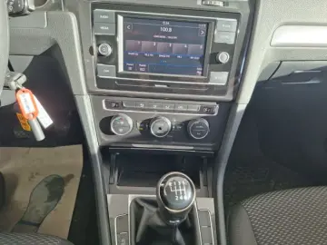 VOLKSWAGEN GOLF 1.0 TSI 115CP Trendline