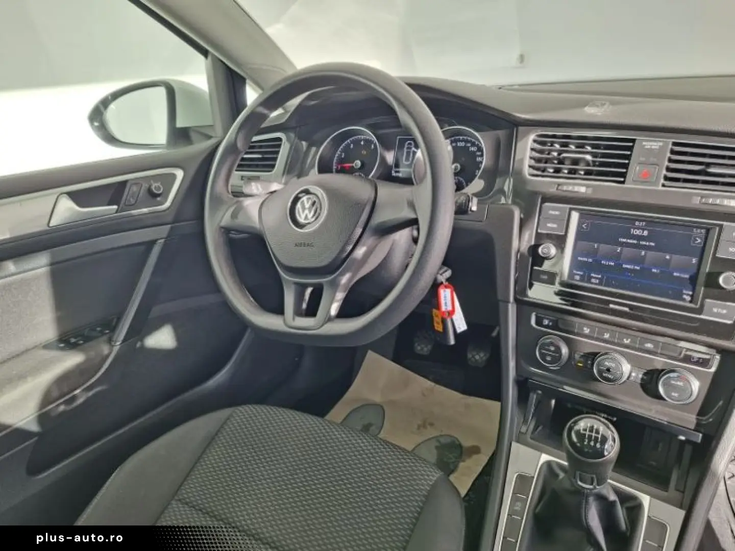 VOLKSWAGEN GOLF 1.0 TSI 115CP Trendline