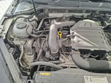 VOLKSWAGEN GOLF 1.0 TSI 115CP Trendline