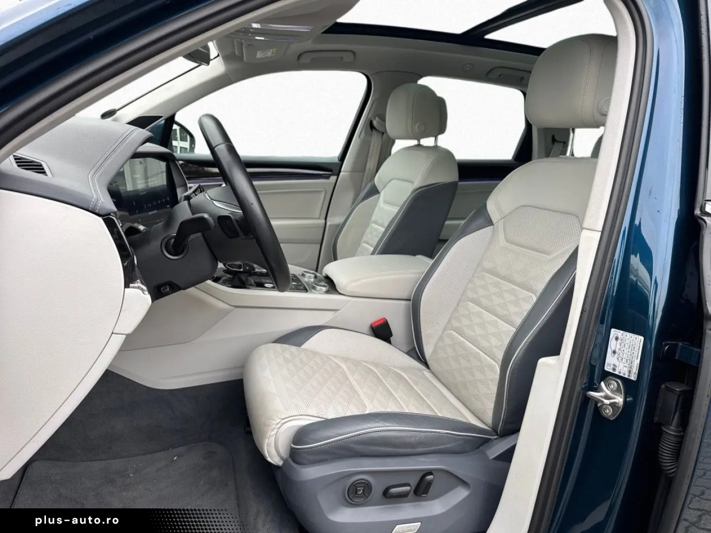 Touareg 3.0 V6 TSI 4M Elegance AHK Pano 360