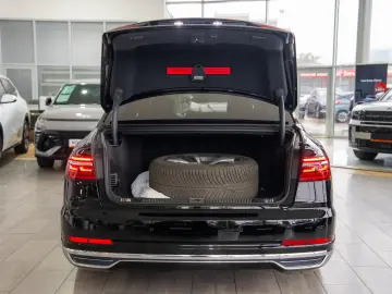 Audi A8 Long 60TFSIe 3.0 Plug-in Hybrid 4x4