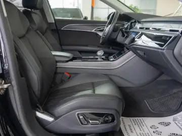 Audi A8 Long 60TFSIe 3.0 Plug-in Hybrid 4x4