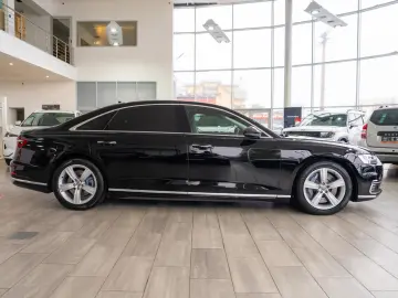 Audi A8 Long 60TFSIe 3.0 Plug-in Hybrid 4x4