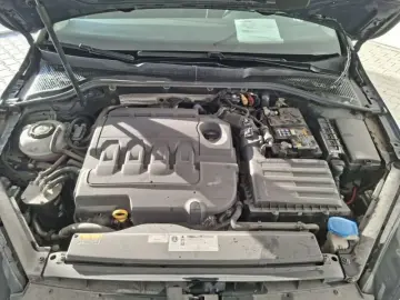 VOLKSWAGEN GOLF 1.6 TDI 115CP Trendline