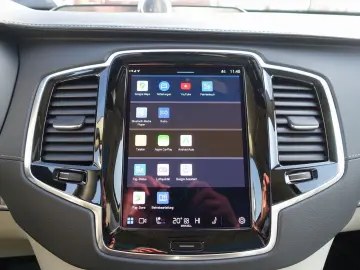 XC90 Ultra Dark T8 AWD Plug-in 360 Cam AHK Massa