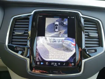 XC90 Ultra Dark T8 AWD Plug-in 360 Cam AHK Massa