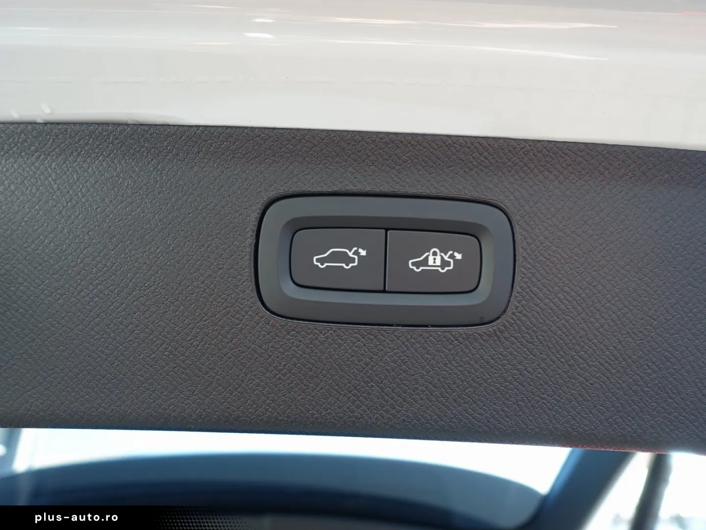 XC90 Ultra Dark T8 AWD Plug-in 360 Cam AHK Massa