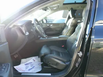 XC60 Ultimate B5 AWD Bright 360  FourC AHK StndH