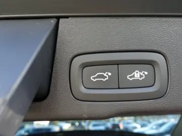 XC60 Ultimate B5 AWD Bright 360  FourC AHK StndH