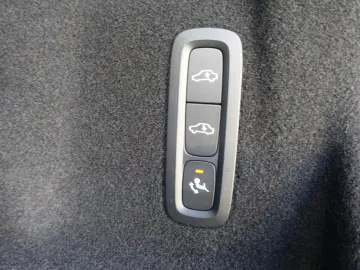 XC60 Ultimate B5 AWD Bright 360  FourC AHK StndH