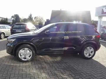 XC40 B3 Mild-Hybrid Benzin Core 360  BLIS