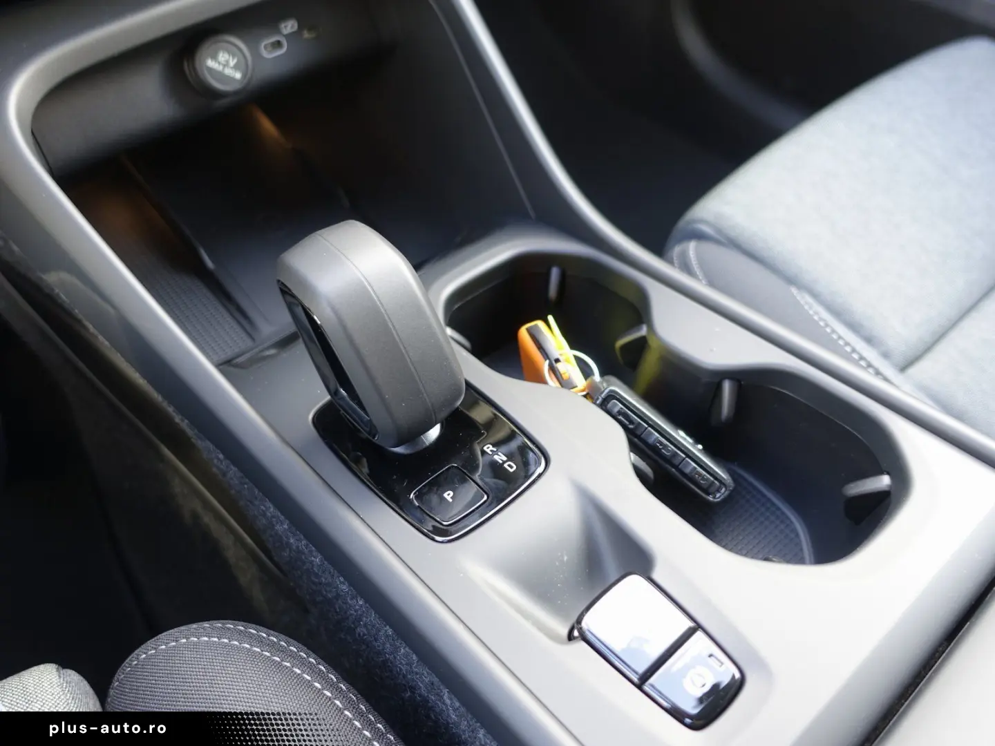 XC40 B3 Mild-Hybrid Benzin Core 360  BLIS