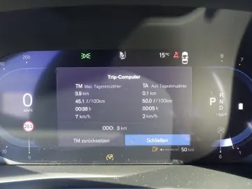 XC40 B3 Mild-Hybrid Benzin Core 360  BLIS